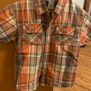 Boys short sleeve shirt by Gymboree.